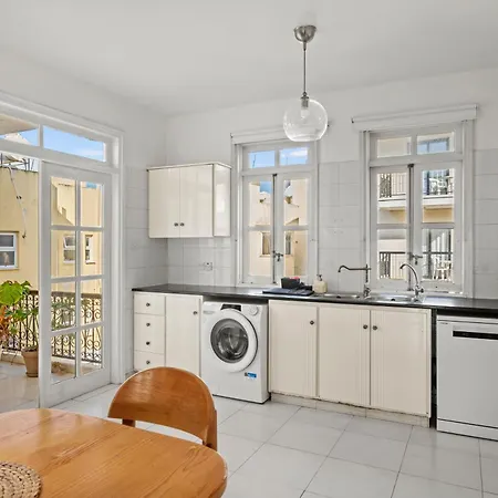 St Lazar Penthouse Ларнака