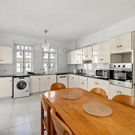 Апартаменты St Lazar Penthouse Ларнака