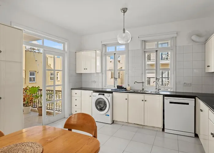 St Lazar Penthouse Lárnaka